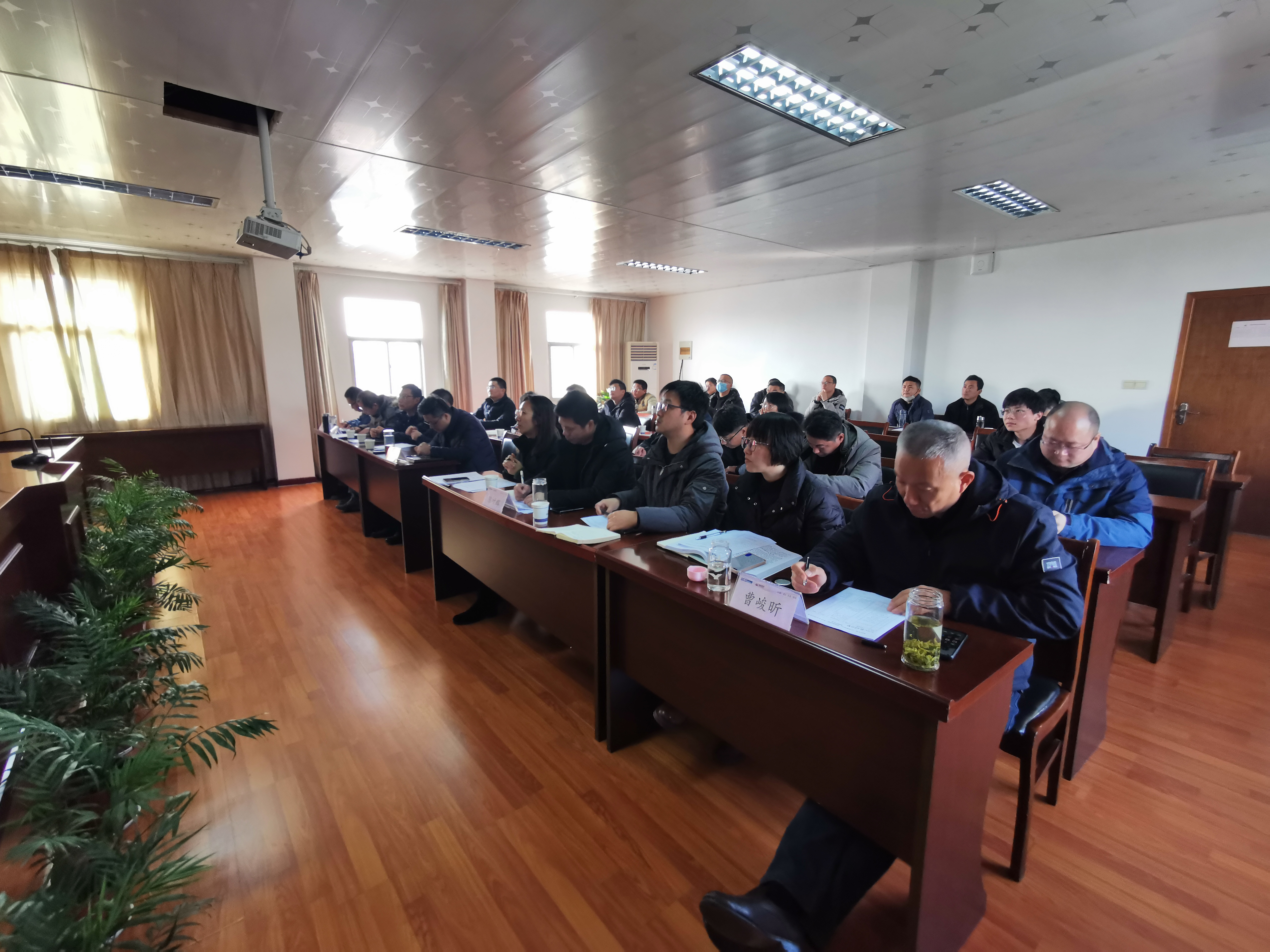 南部路桥召开2021年度劳动竞赛、技术创新成果评比暨技能大比武表彰大会