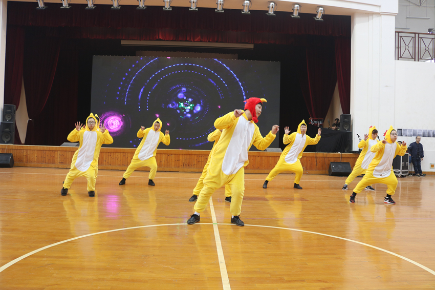 南部路桥2017年度技能大比武表彰大会暨2018迎新年职工趣味运动会成功举办