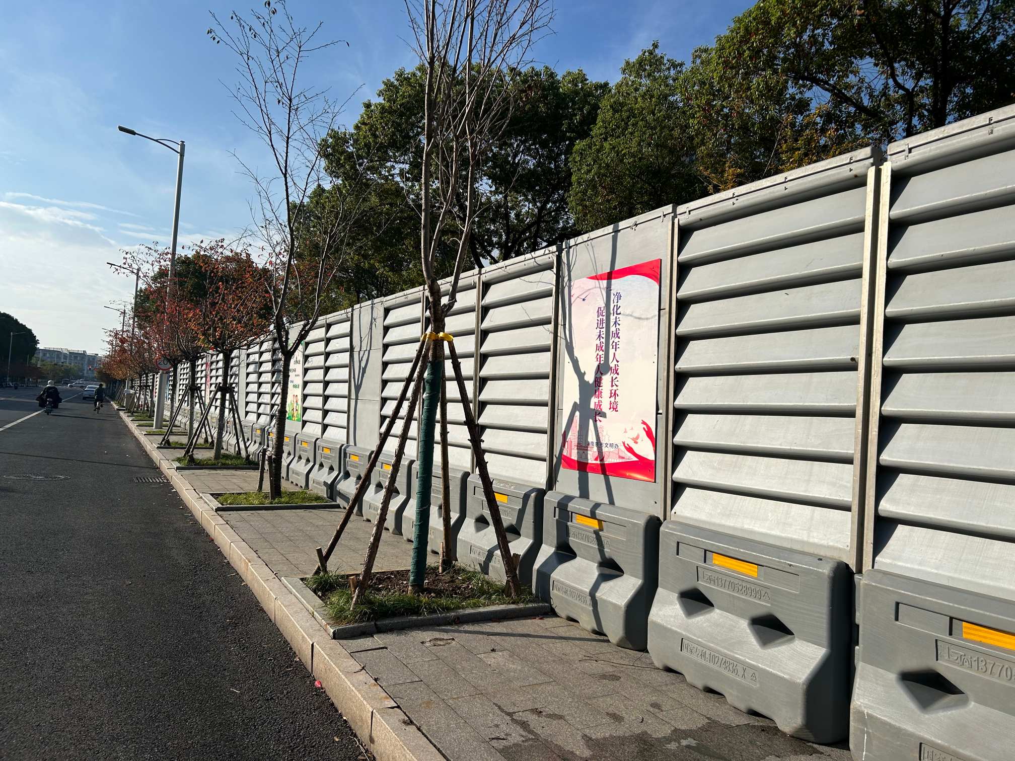 1763452695608683.jpg 1763452695608683.jpg