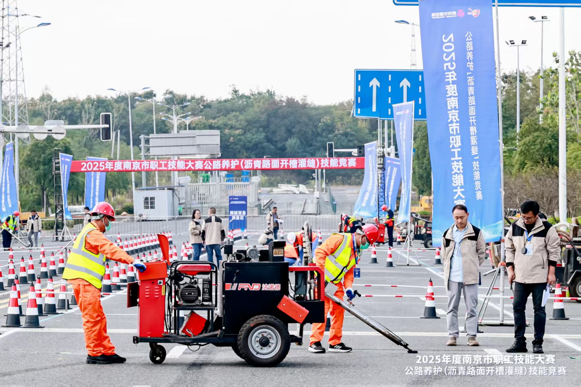 1763695154468492.jpg 1763695154468492.jpg