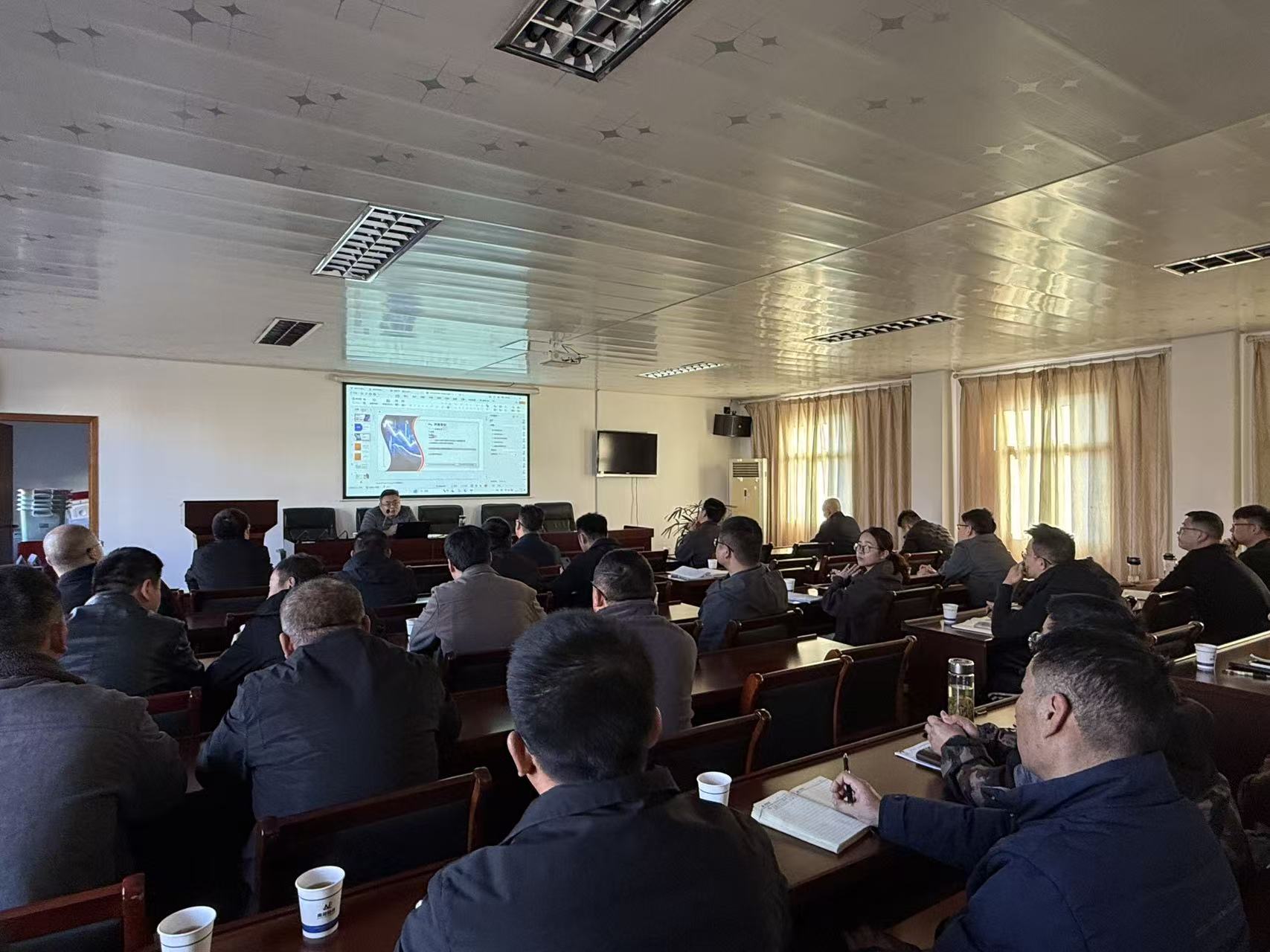 1765436620654325.jpg 1765436620654325.jpg