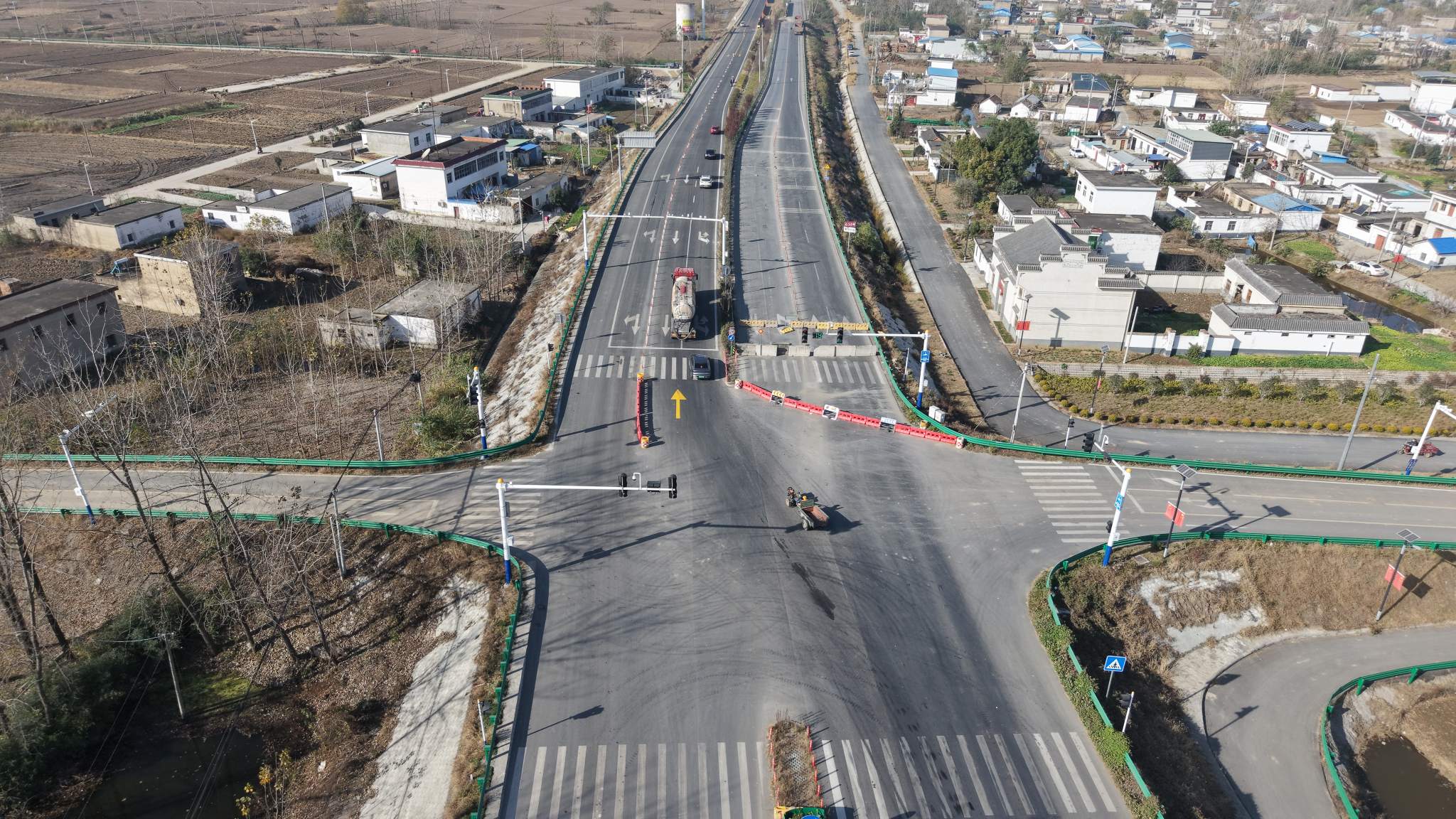 1766124359687344.jpg 1766124359687344.jpg